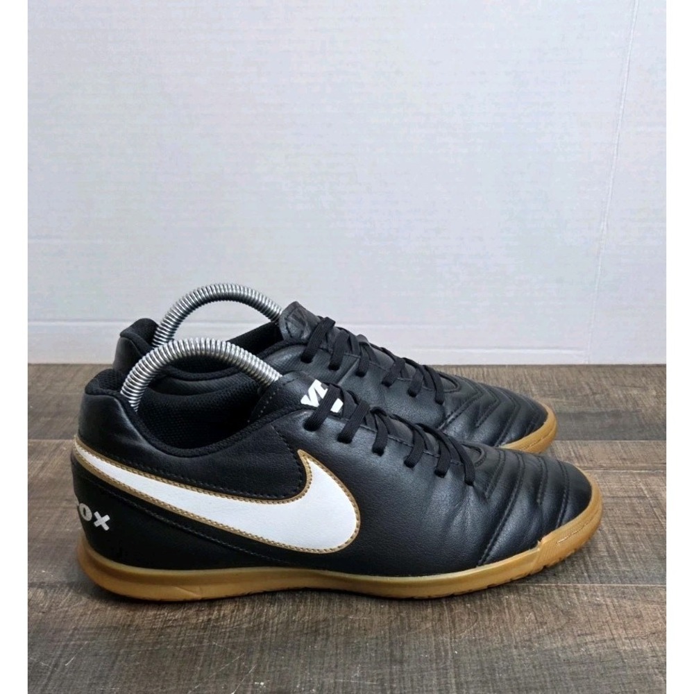 Nike Tiempo Rio iii IC Black Gum Bottom Men Shoes Size 7 Indoor Soccer 819234010